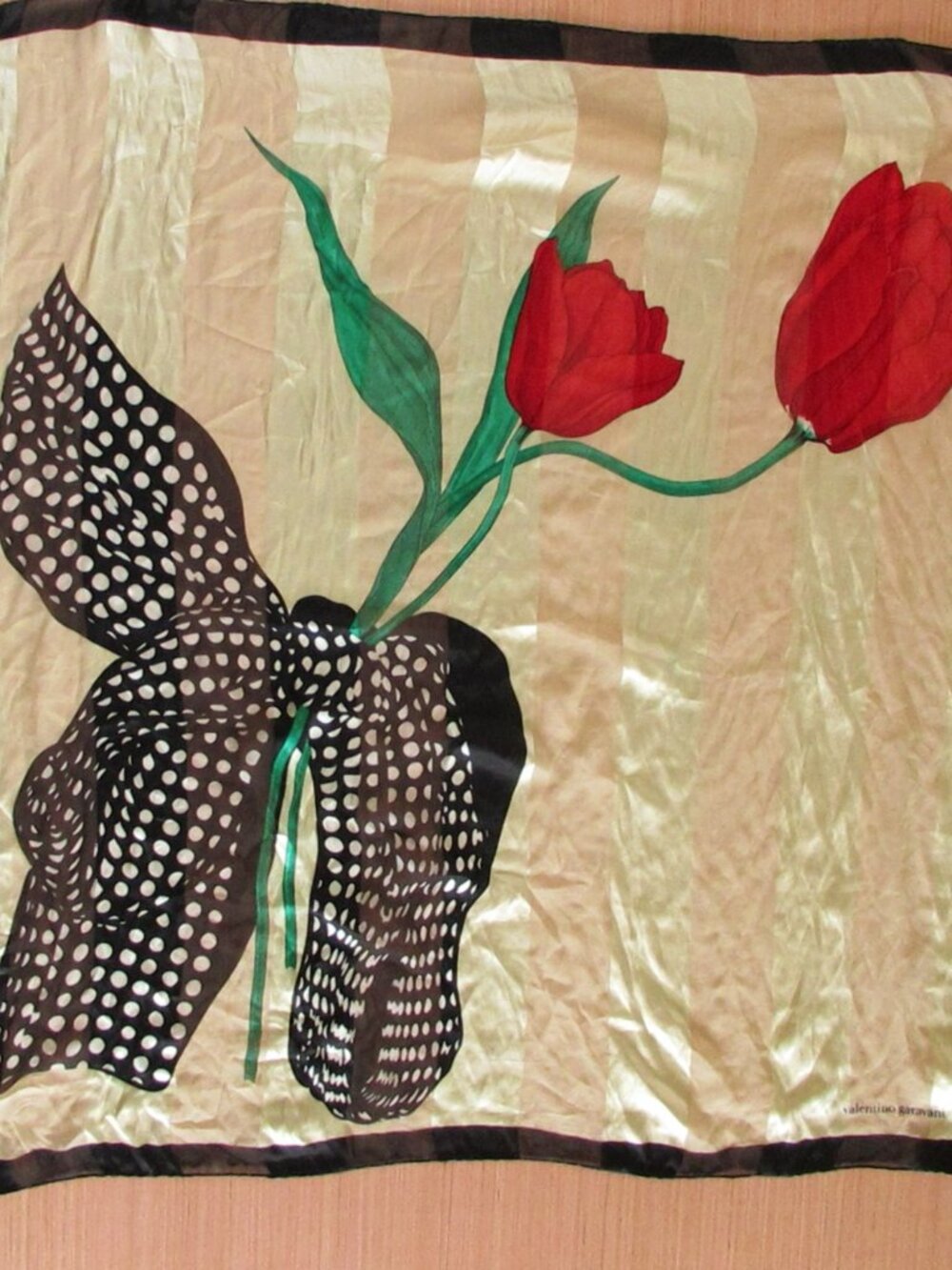 Valentino Garavani Vintage Silk Floral Scarf 32x34 - Picture 7 of 9